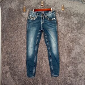 Vigoss Skynny Heritage Fit Medium Wash Distressed Low Rise S26